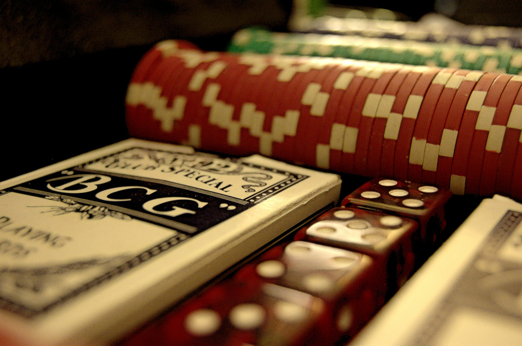 Glücksspiel wie Poker oder andere Formen laufen trotz weniger Häuser nicht Gefahr auszusterben.